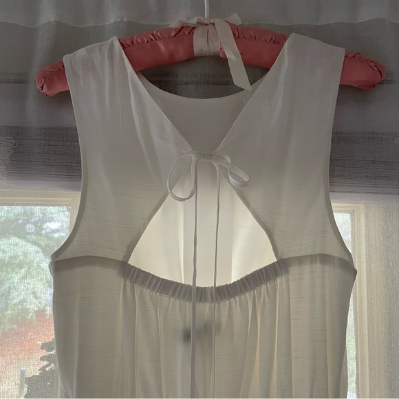 Banana Republic Open Back Maxi Dress - Picture 5 of 14